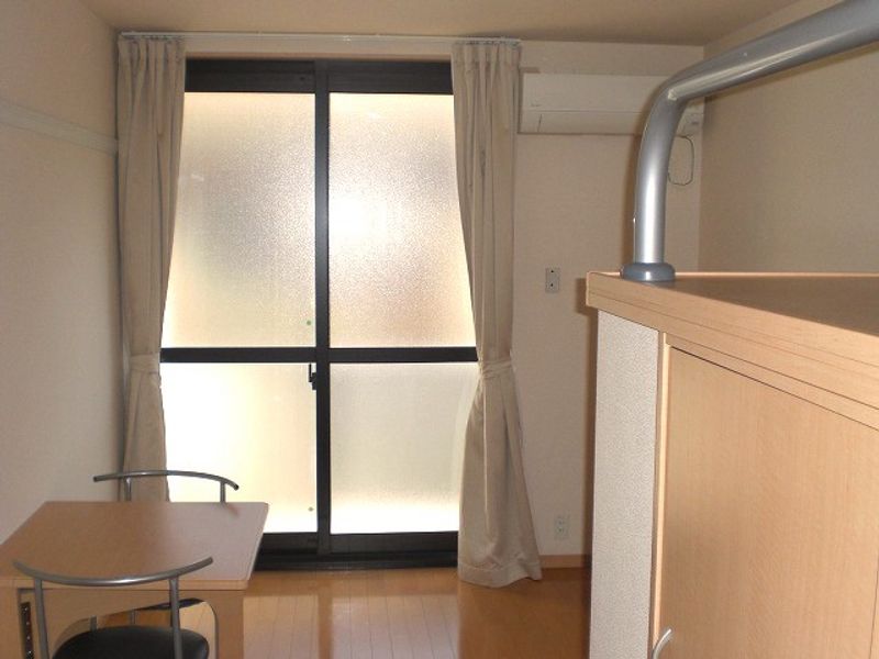 レオパレスヴィラ 寝室