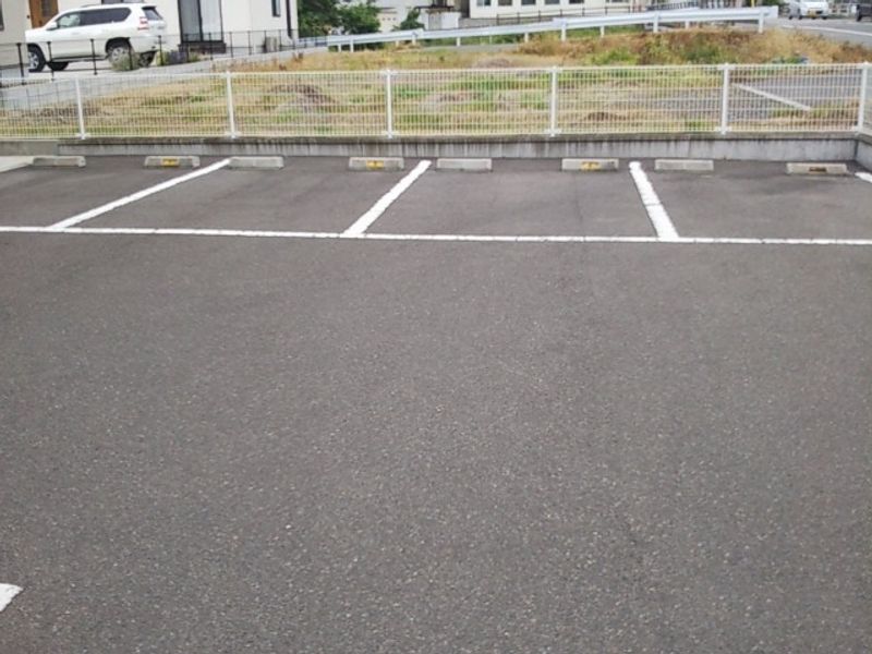 レオパレス大島 駐車場
