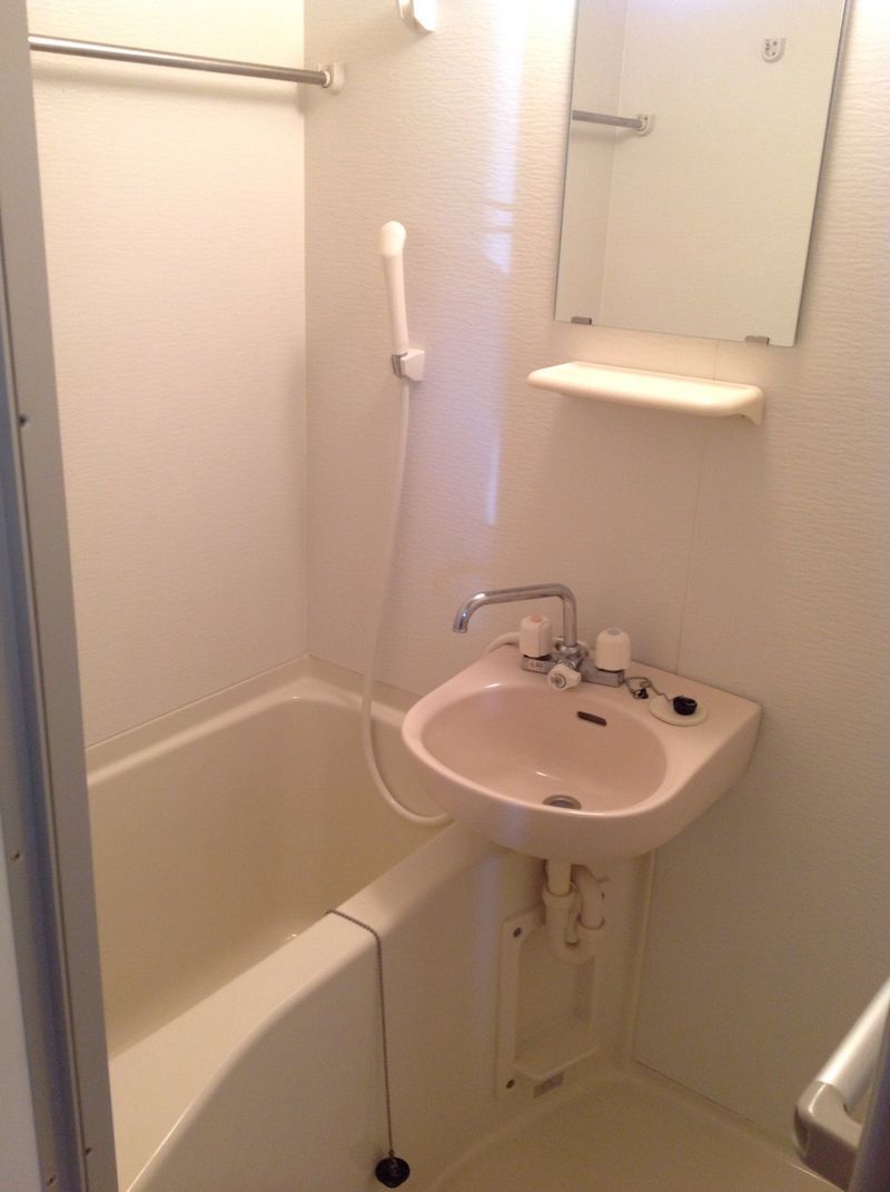 leopalace Raisin Kataoka Bathroom