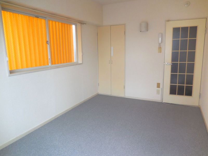 レオパレス井荻第２ 居間