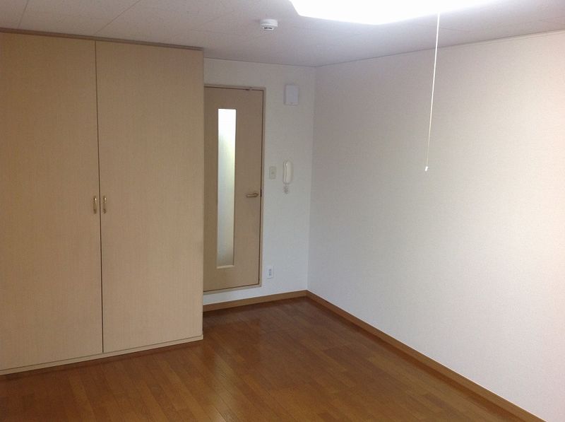 レオパレスレストⅡ 居間