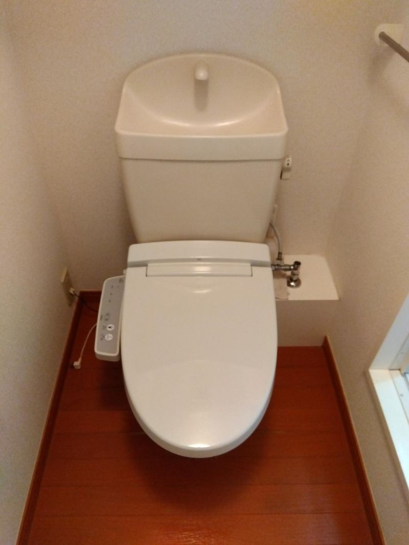 レオパレスオネスティ トイレ