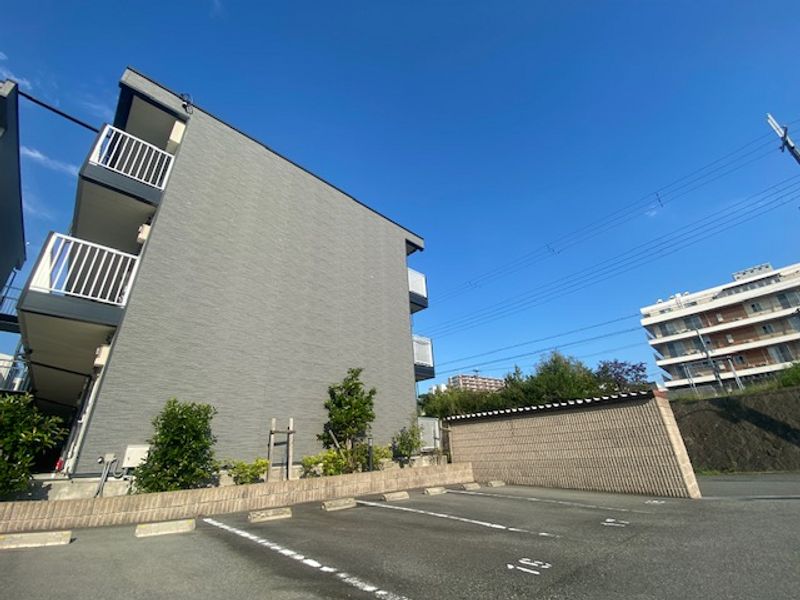 レオパレスソレイユ　箕面 駐車場