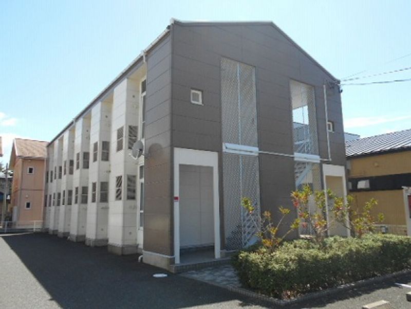 レオパレスグリーンアベニュー 外観