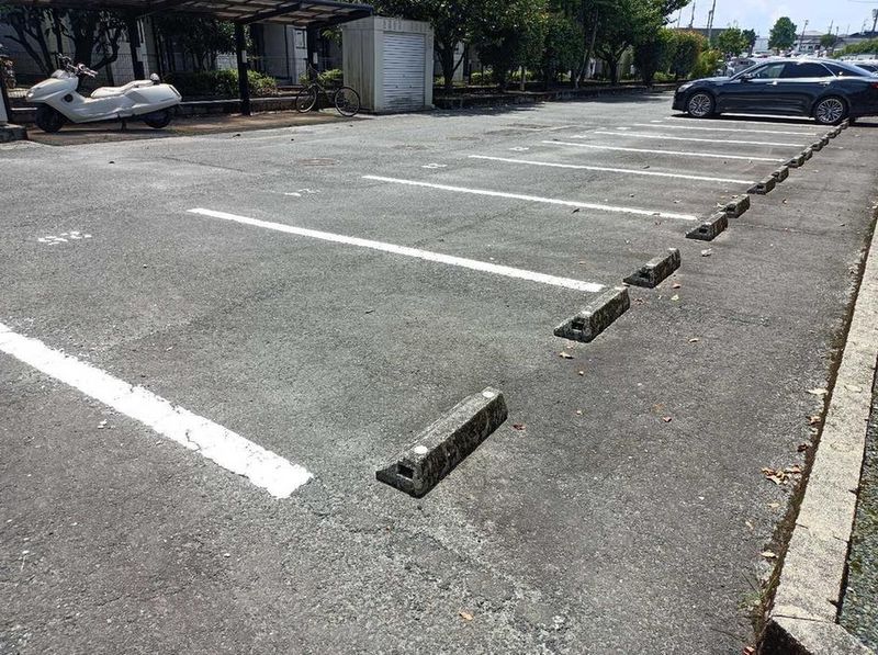 レオパレス吉野町 駐車場