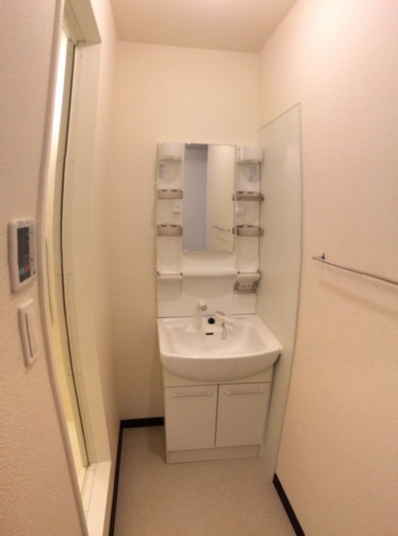 レオネクストレリーフ 洗面台