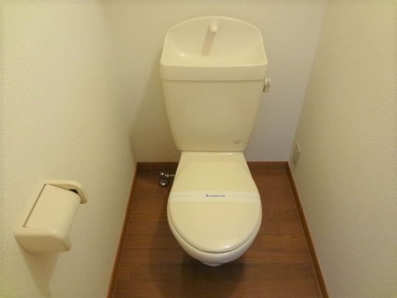 レオパレス曙 トイレ