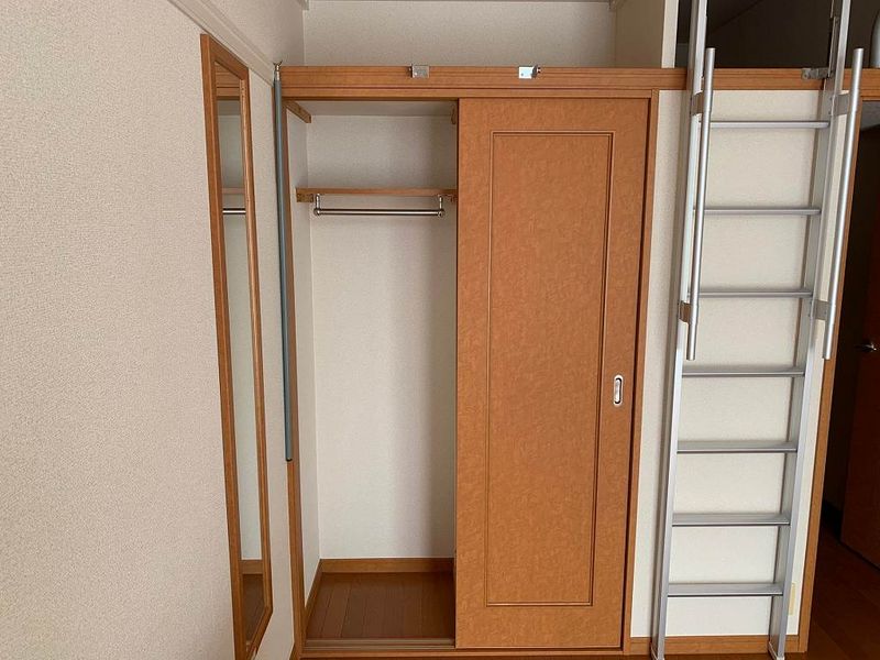 レオパレス市沢Ⅱ 収納