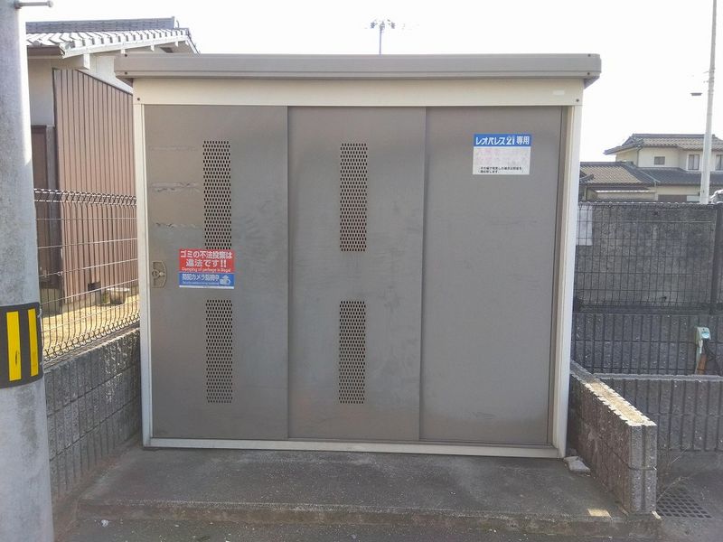 レオパレスアントラー 共用部分