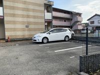 レオパレス三宝 駐車場