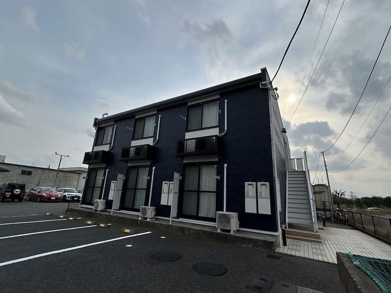レオパレスフリーダ 外観