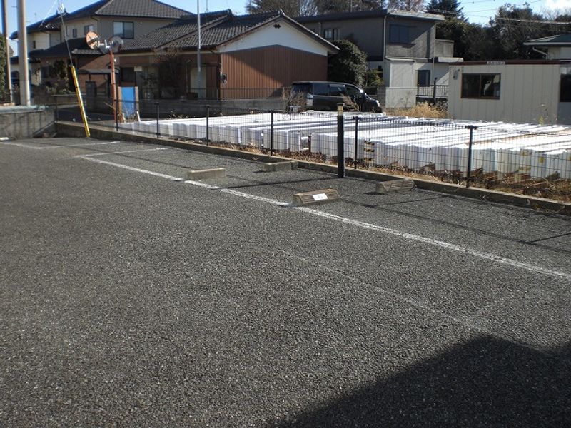 レオパレスステップｏｎｅ 駐車場