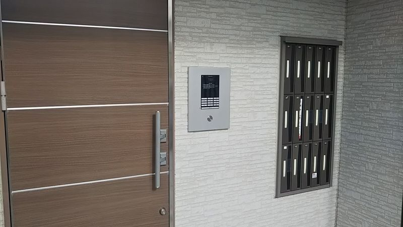 クレイノ北条 玄関