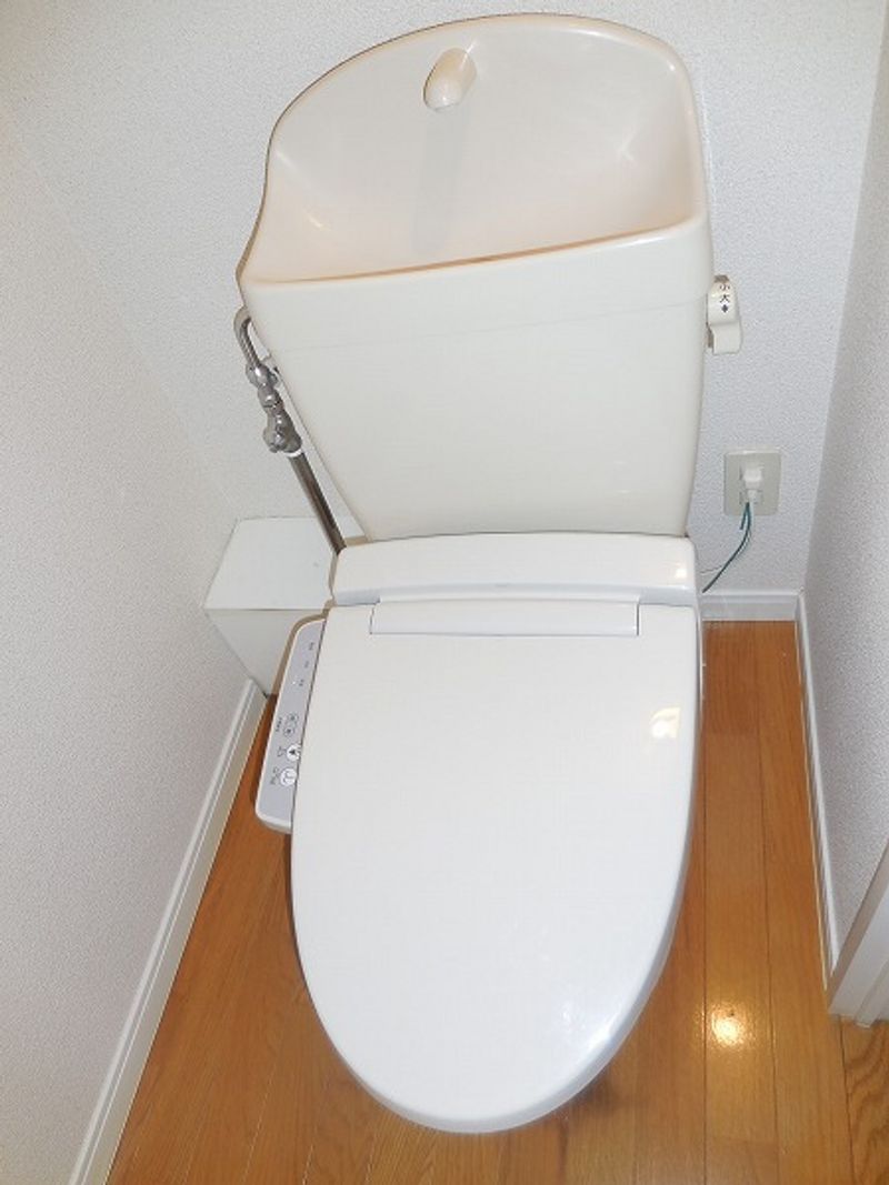 レオパレスさいわい トイレ