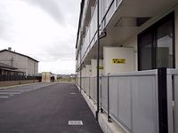 レオパレスおおまち 外観