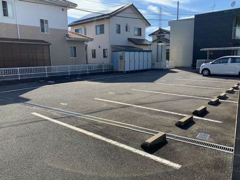レオパレス清瀬 駐車場