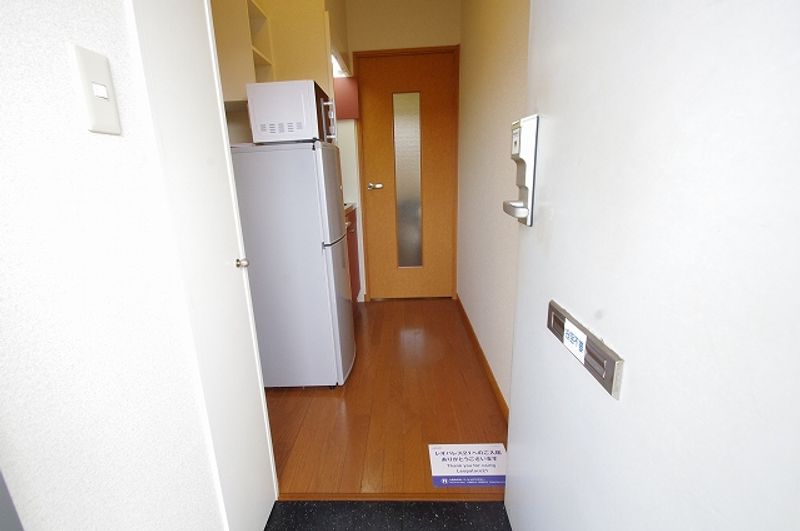 レオパレスオアシス岸和田 玄関