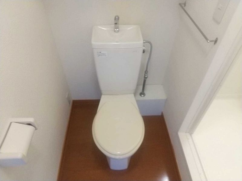 レオパレス城 トイレ