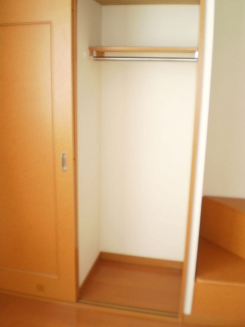 レオパレス道上Ａ 収納