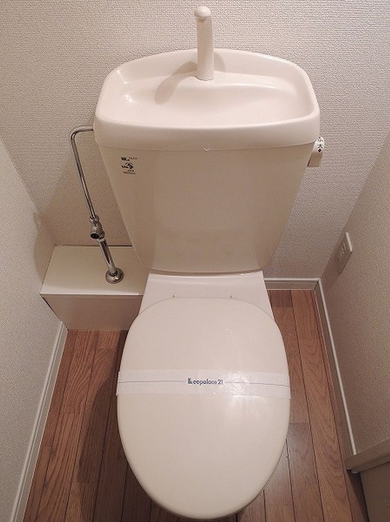 レオパレスプレジール西白井 トイレ