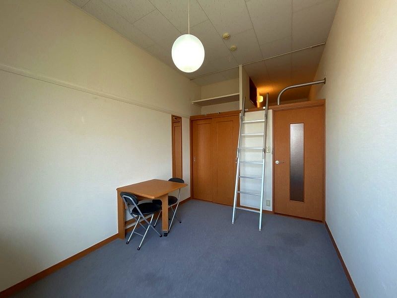 レオパレスＷｉｎｇ 居間