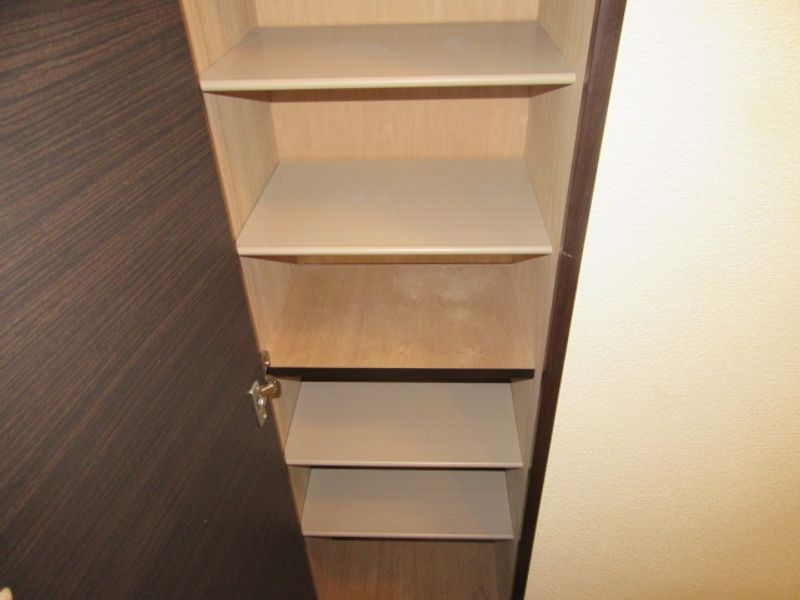 レオネクストヴィラほんまち 収納