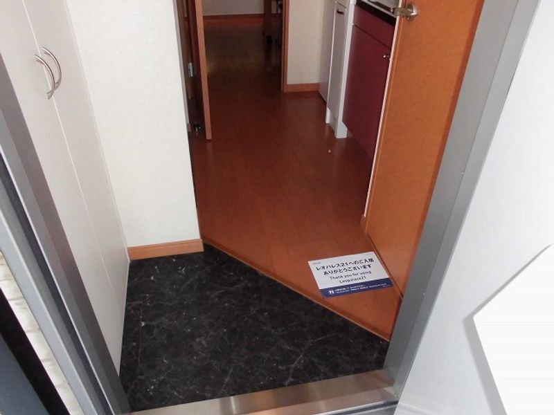 レオパレスエステートⅡ 玄関
