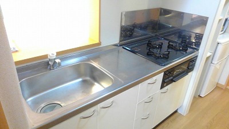 レオパレスアイコート川南 キッチン