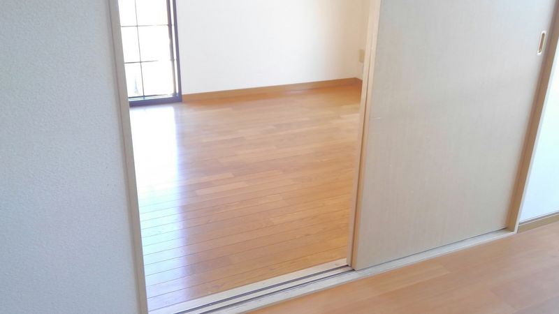 レオパレスＴ４ＳＨＩＮＥ 居間