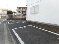 レオパレス永山第２ 駐車場