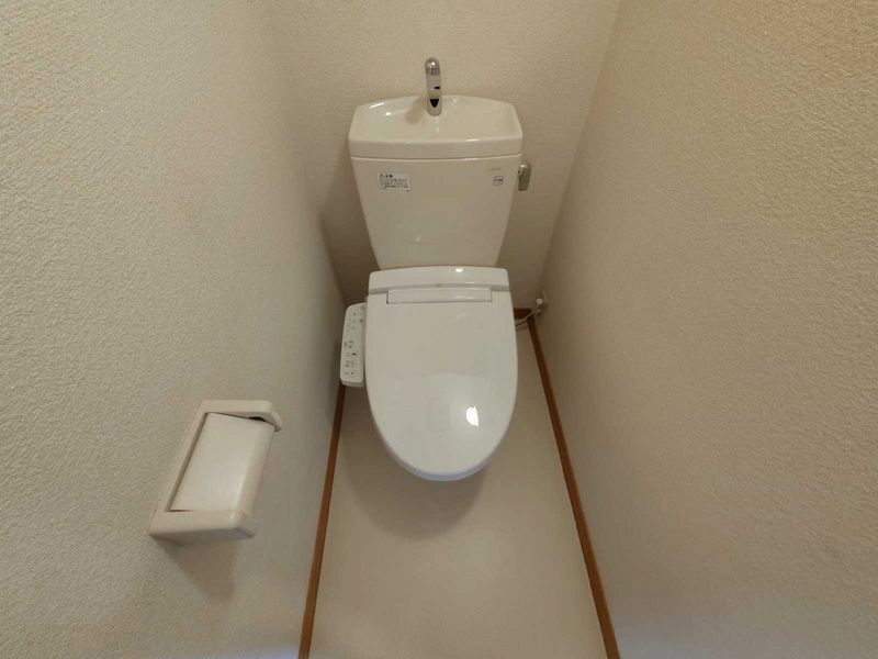 leopalace Green Oasis Toilet