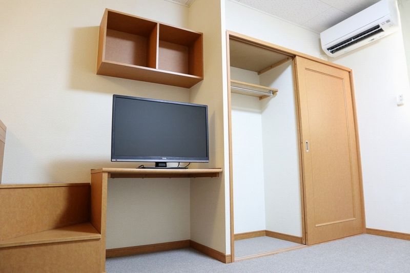 レオパレス緑花台 収納