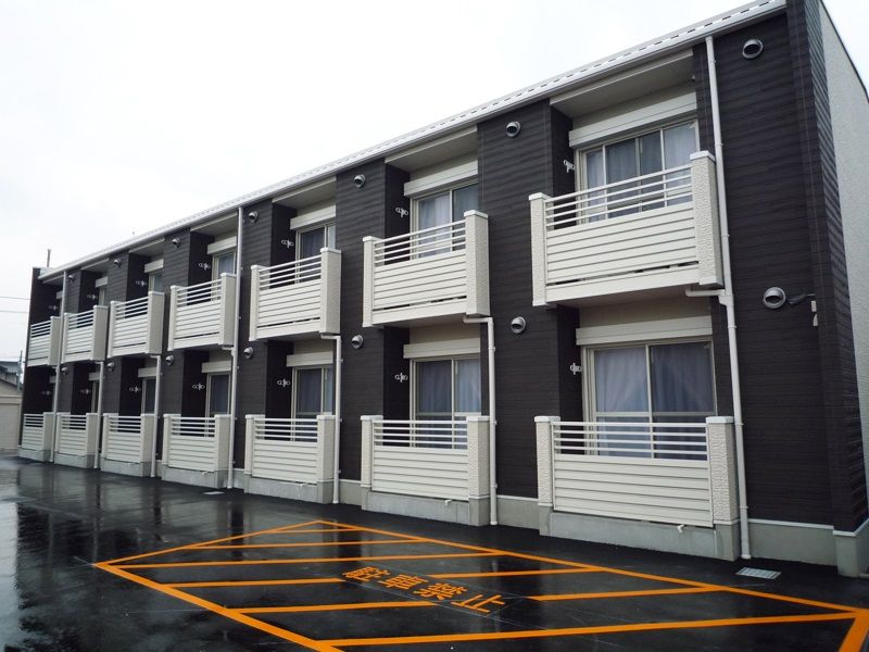 レオネクストクレール小山 外観
