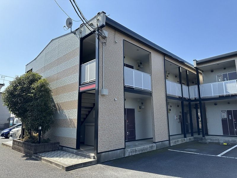 レオパレスシェルエトワール エントランス