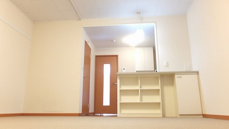 レオパレス吹上ヒルズ 居間