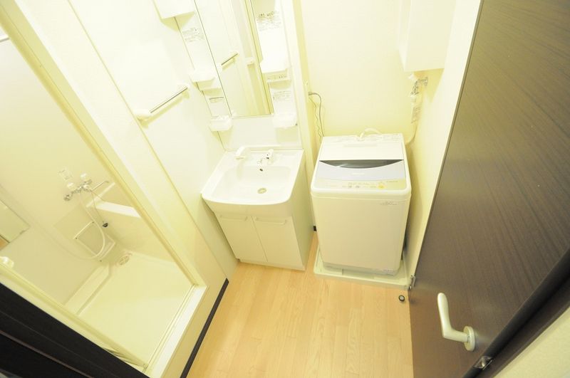 レオネクストクアドリフォリオ 洗面台