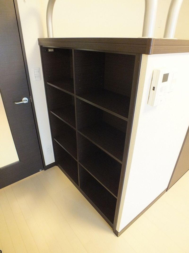 レオネクストロワジール 収納
