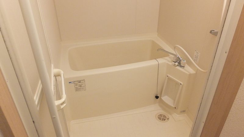レオパレスヴィラ千塚 風呂
