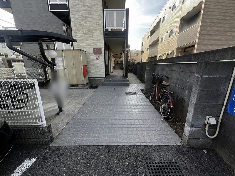 レオパレスジョイエ エントランス