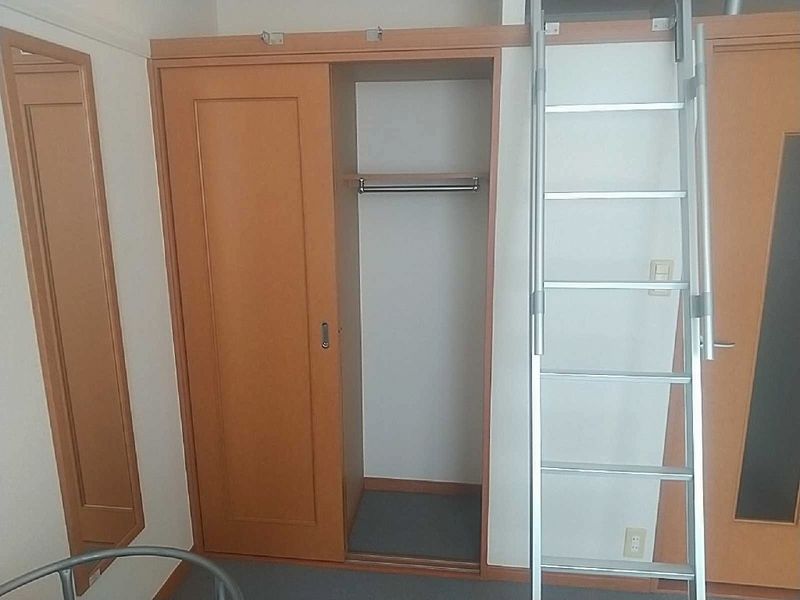 レオパレスピーヌス 収納