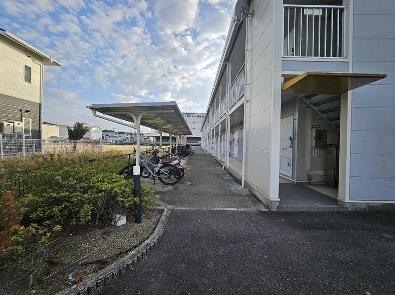 レオパレスＳＴＥＬＬＡ エントランス