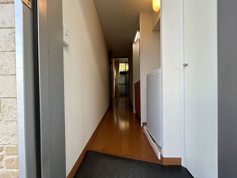 レオパレスパオ 玄関