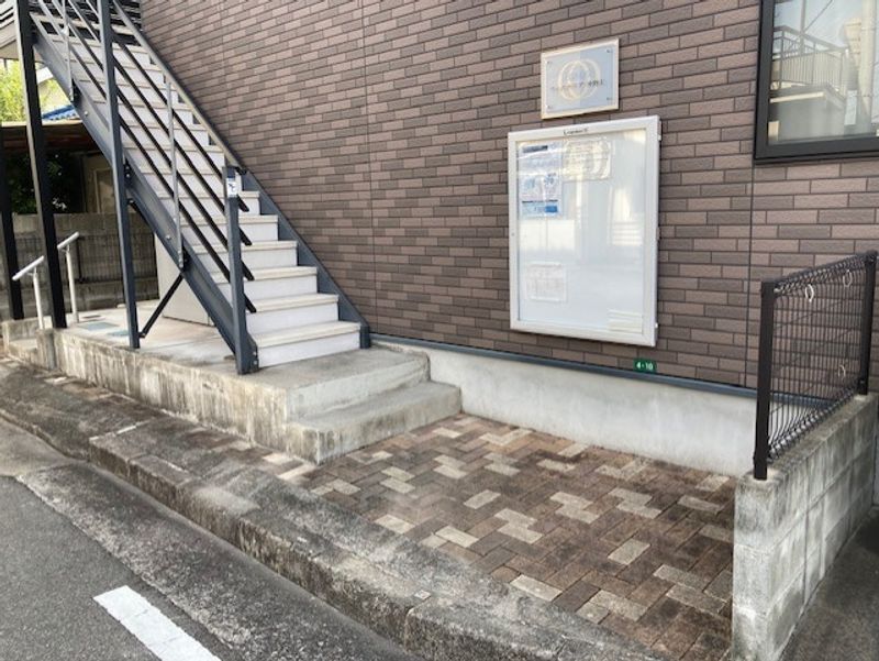 レオネクストウィステリア沖野上 エントランス