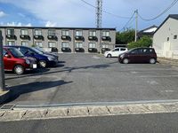 レオパレスあゆみ 駐車場