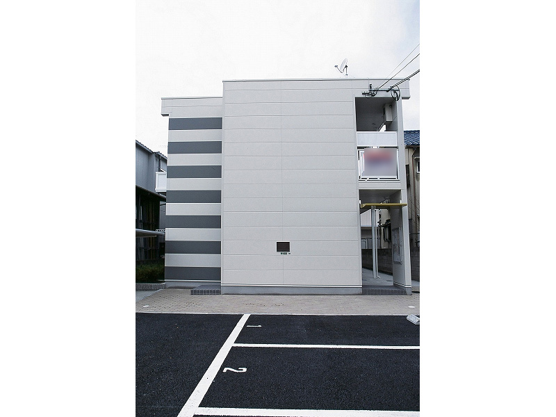 レオパレスヴィヴレ久代 駐車場