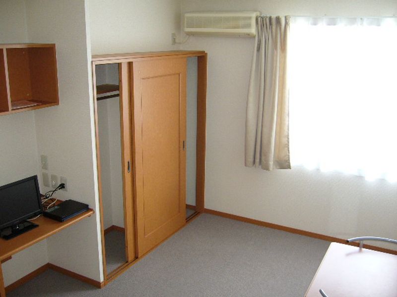 レオパレスアラモード 収納