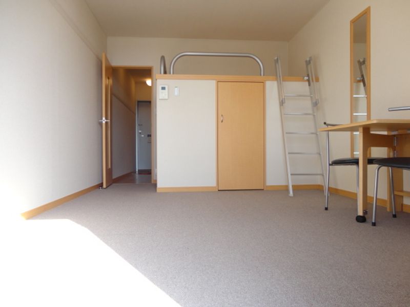 レオパレスＪＯＬＬＹＶＩＬＬＡ 居間