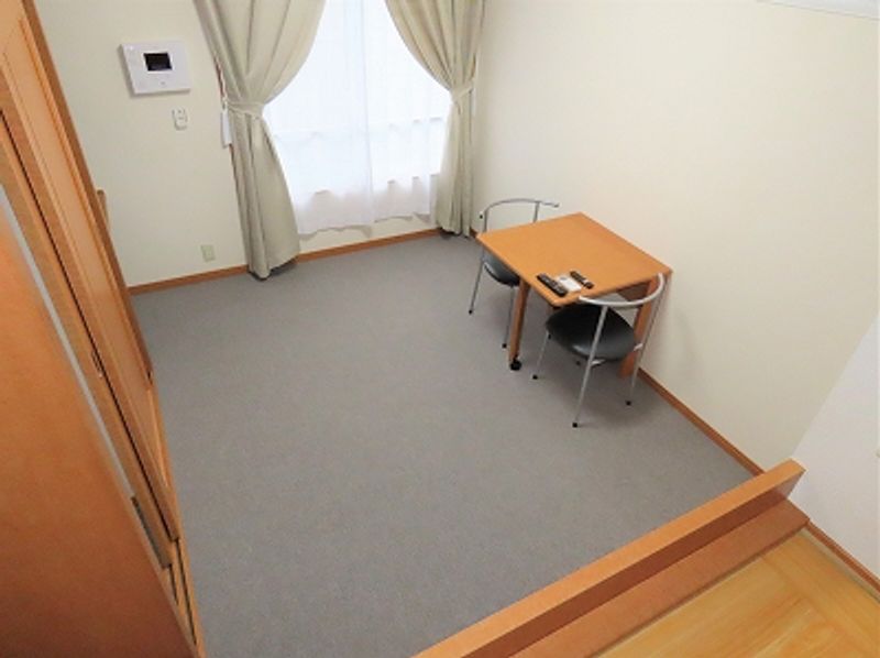 レオパレスサンフラワー 居間