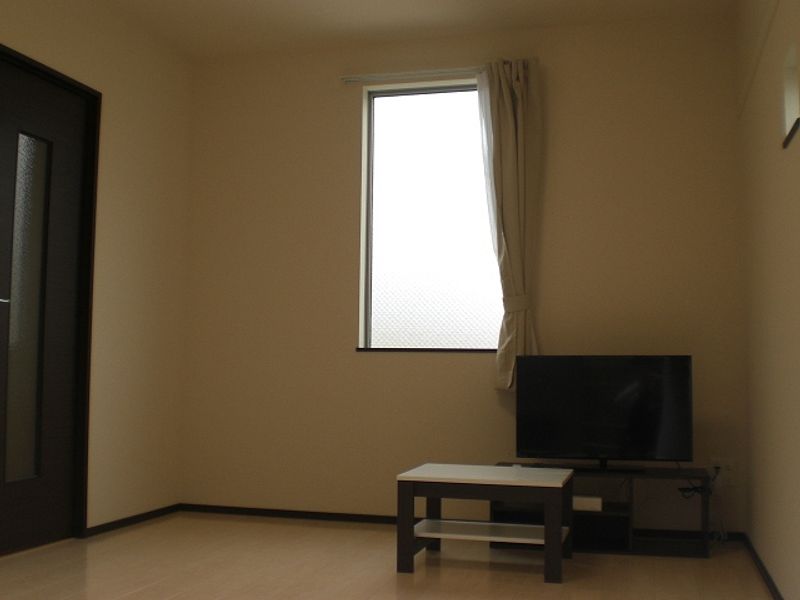 CLEINO MK Heights Living room