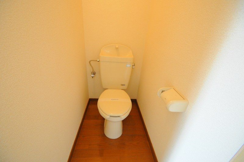 レオパレスエテール トイレ